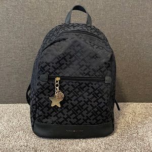 TOMMY HILFIGER Small Black Backpack